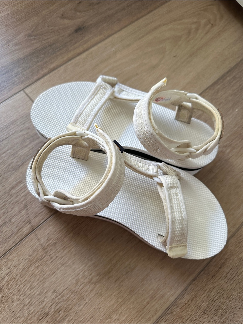 Teva Cream/Off-White Adjustable Strap Sandals